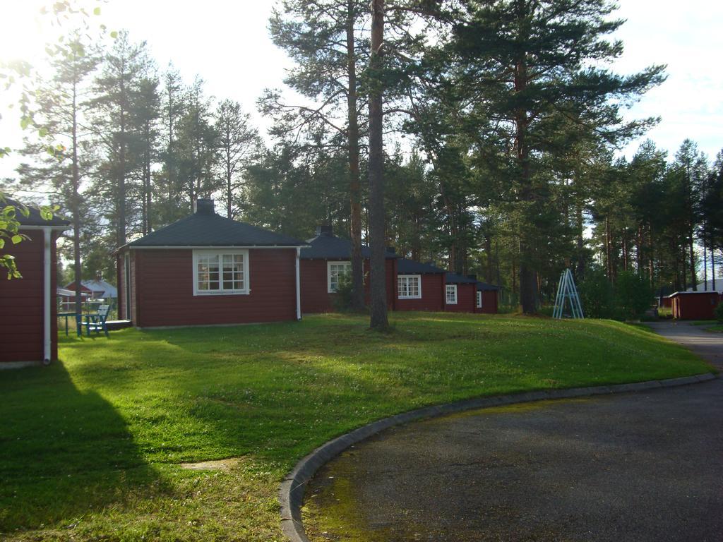Pajala Cottages Route 99 المظهر الخارجي الصورة